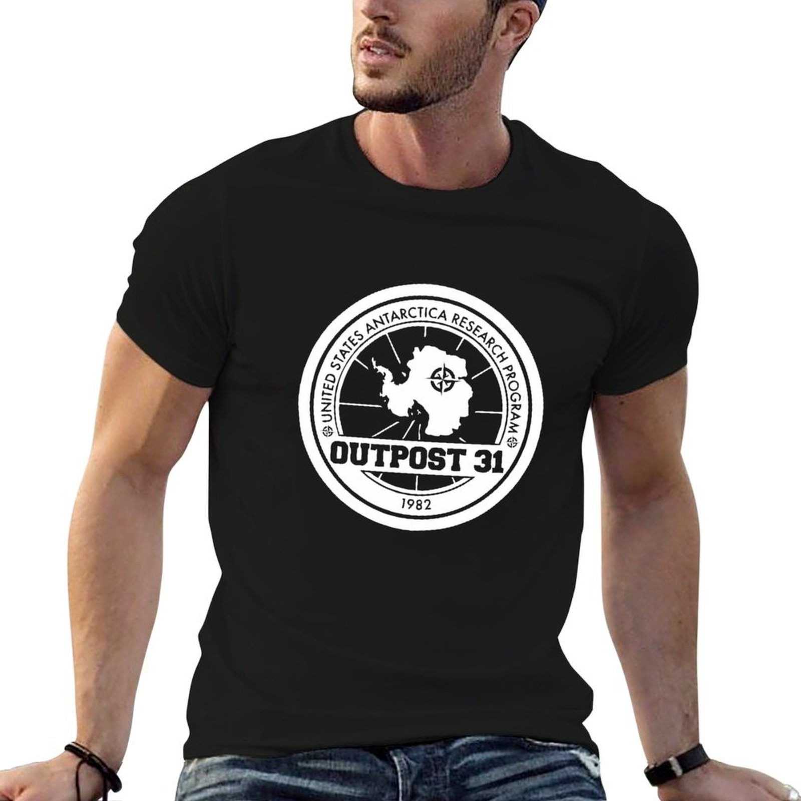 Outpost 31 ロゴ商品 Tシャツ男性用 Tシャツ T - Anime Merchandise For Men のレビューと価格