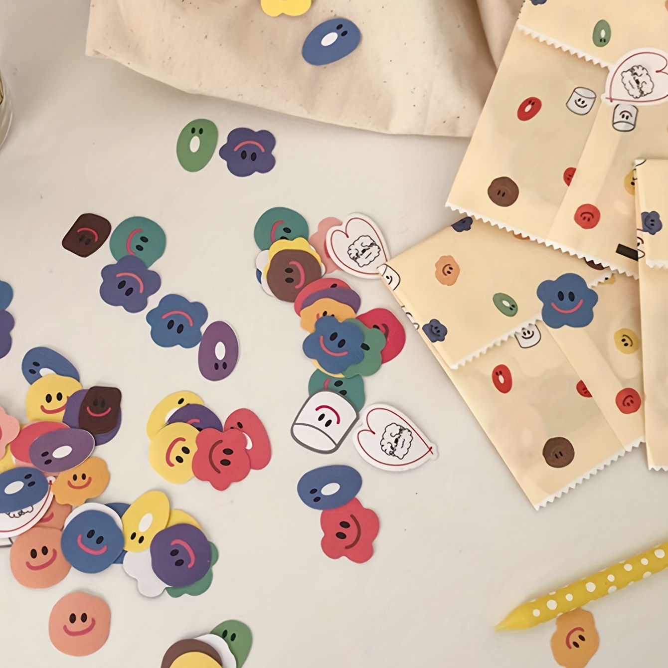 110枚入り シングルパック アニメ漫画 ラウンド型 マルチ - Sticker Sheet Set のレビューと価格