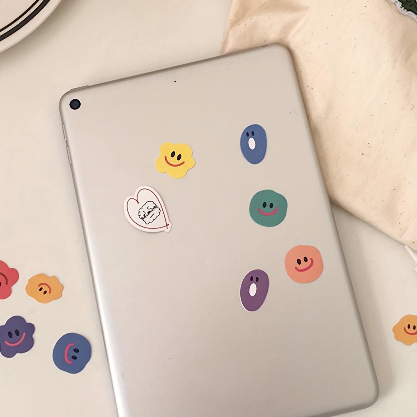 110枚入り シングルパック アニメ漫画 ラウンド型 マルチ - Sticker Sheet Set のレビューと価格